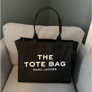 Marc Jacobs - The Tote Bag